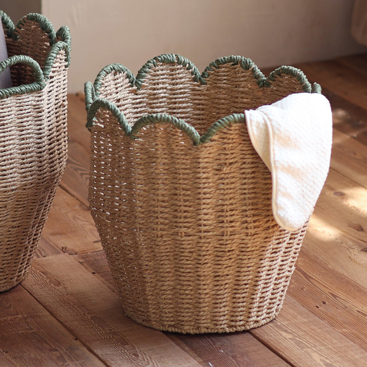 Stylish storage basket with wave edge Kalsten