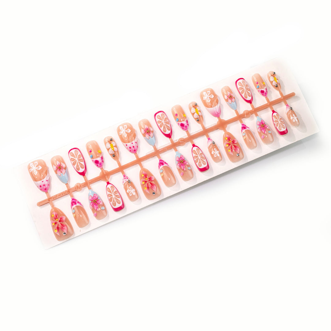 Creative Decorative Press-On Nail Art Set Kalsten