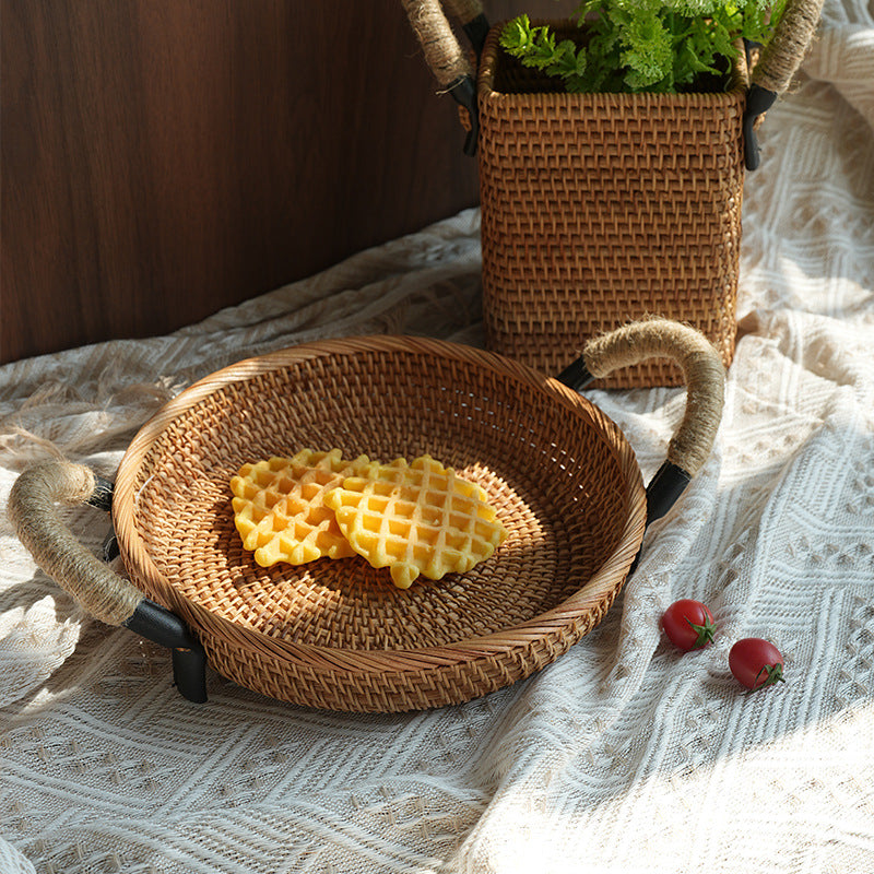 Handcrafted storage basket with sturdy handles Kalsten