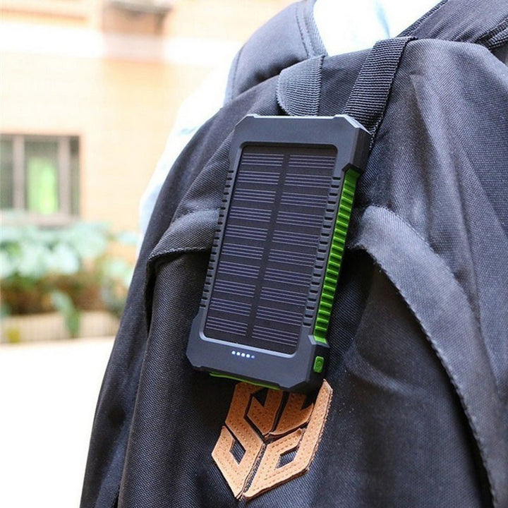 Solar power bank with high charging efficiency and robust housing Kalsten