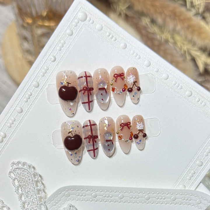 Winter-Themed Press-On Nail Art Set Kalsten