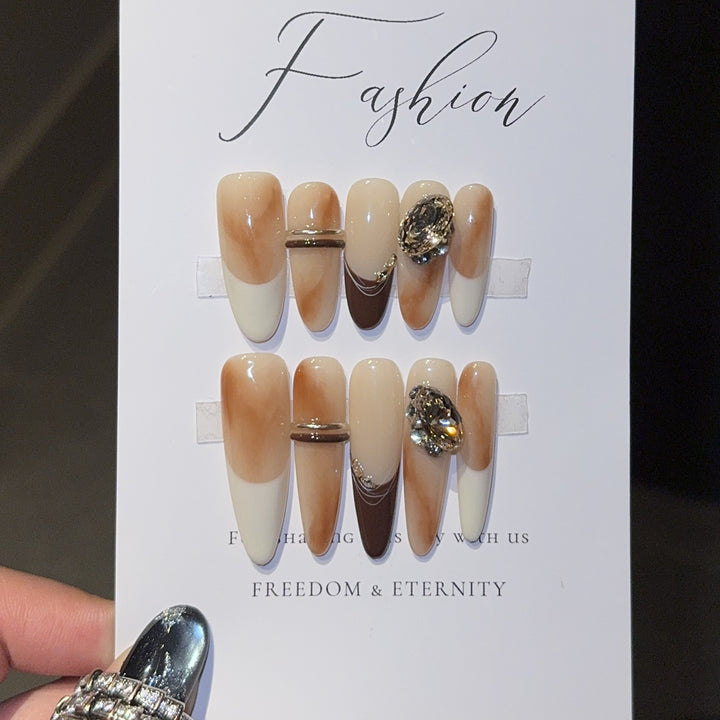 Artificial nail set with elegant glamour design Kalsten
