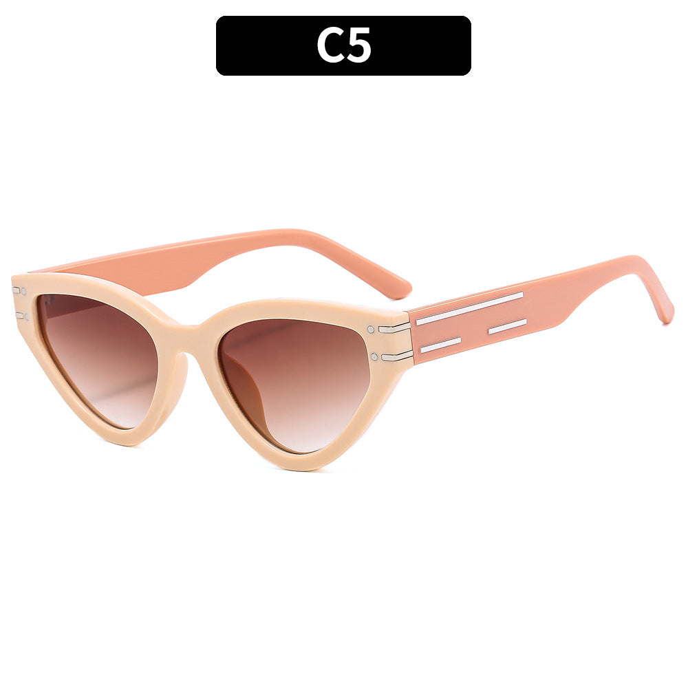 Artistic Cat-Eye Sunglasses