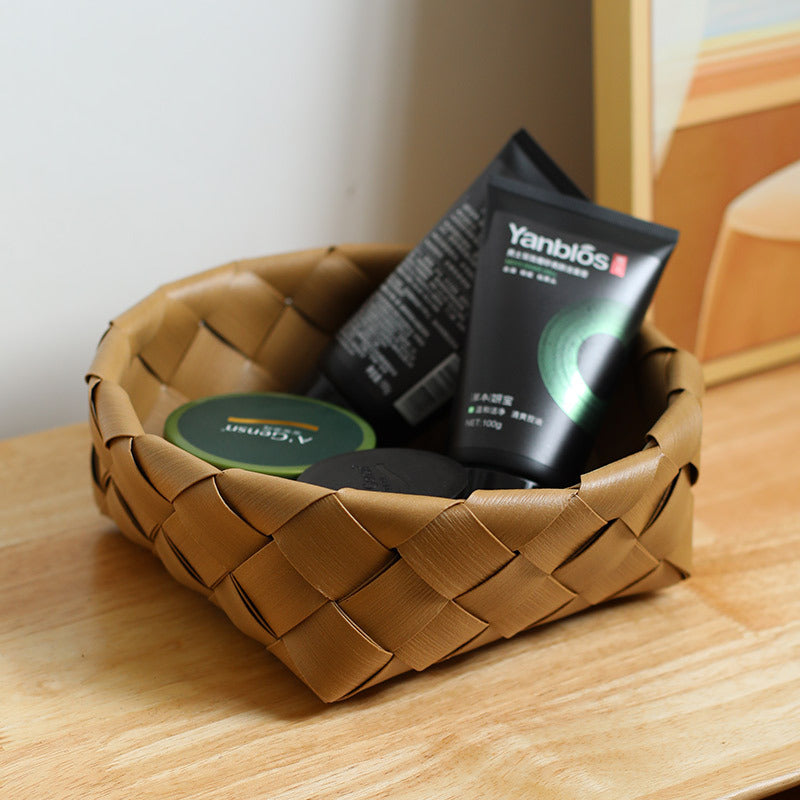Unisex Handwoven Basket with Elegant Design Kalsten