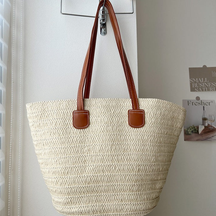 Handcrafted straw bag with elegant leather handles Kalsten