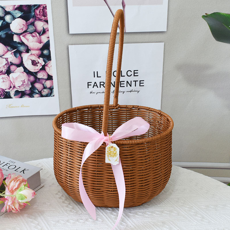 Chic Woven Handbag with Pearl Accent Kalsten