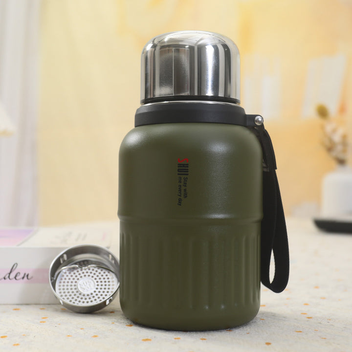 Insulated stainless steel drinking bottle with removable tea strainer Kalsten