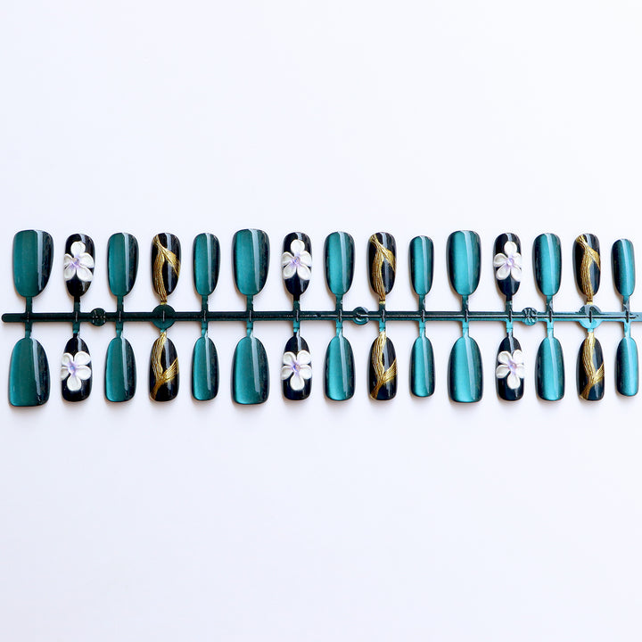 Elegant Press-On Nail Set with Floral Embellishments Kalsten
