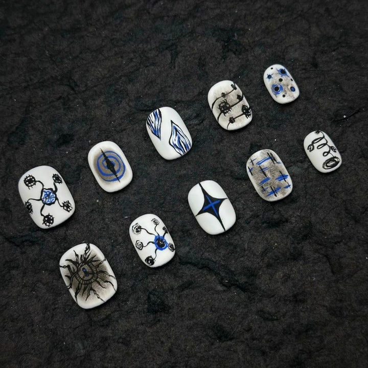 Artistic Cat-Themed Press-On Nail Art Set Kalsten