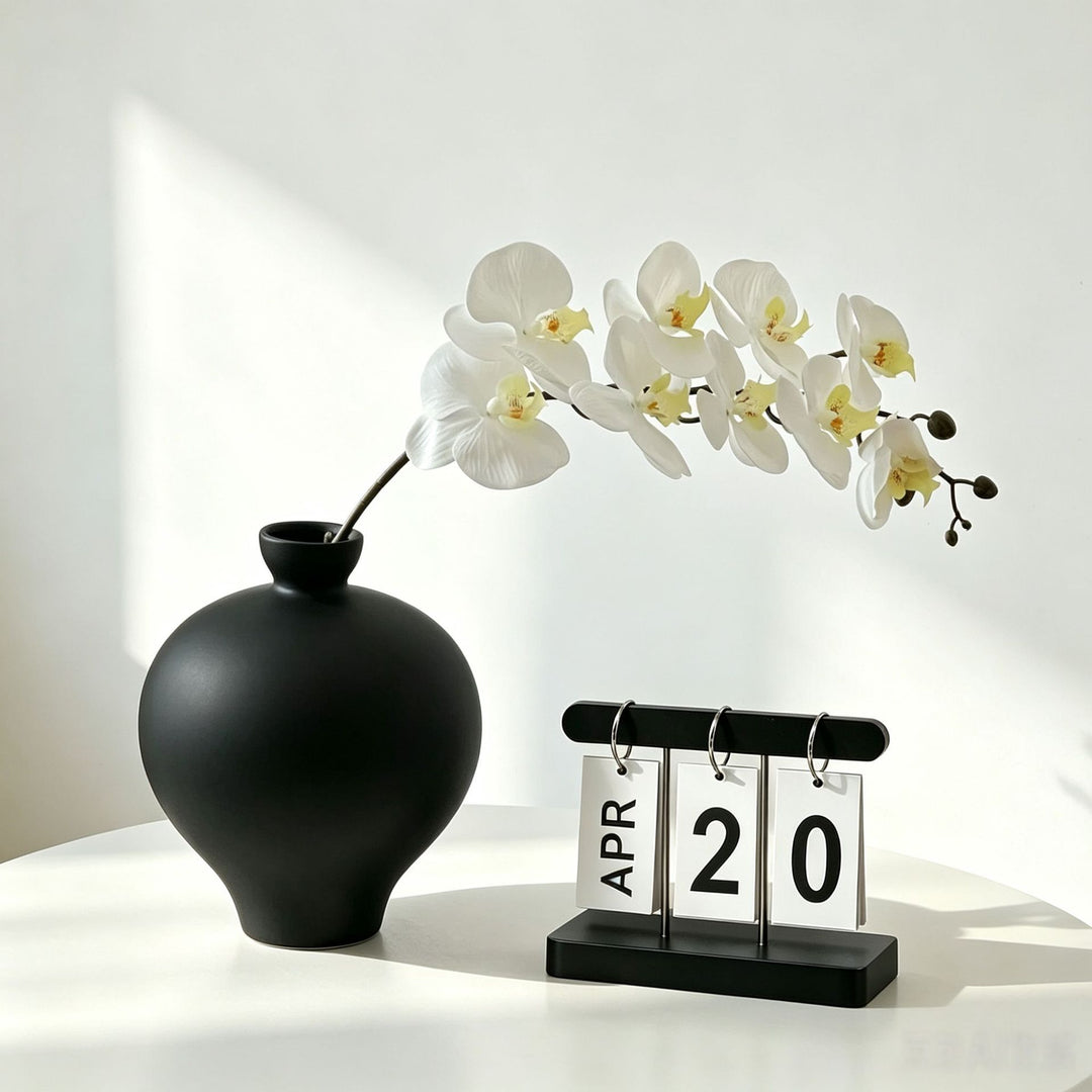 Modern Minimalist Ceramic Vase