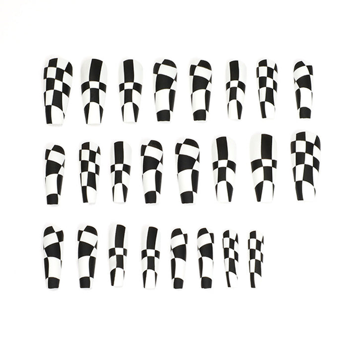 Nail set with stylish checkerboard pattern Kalsten