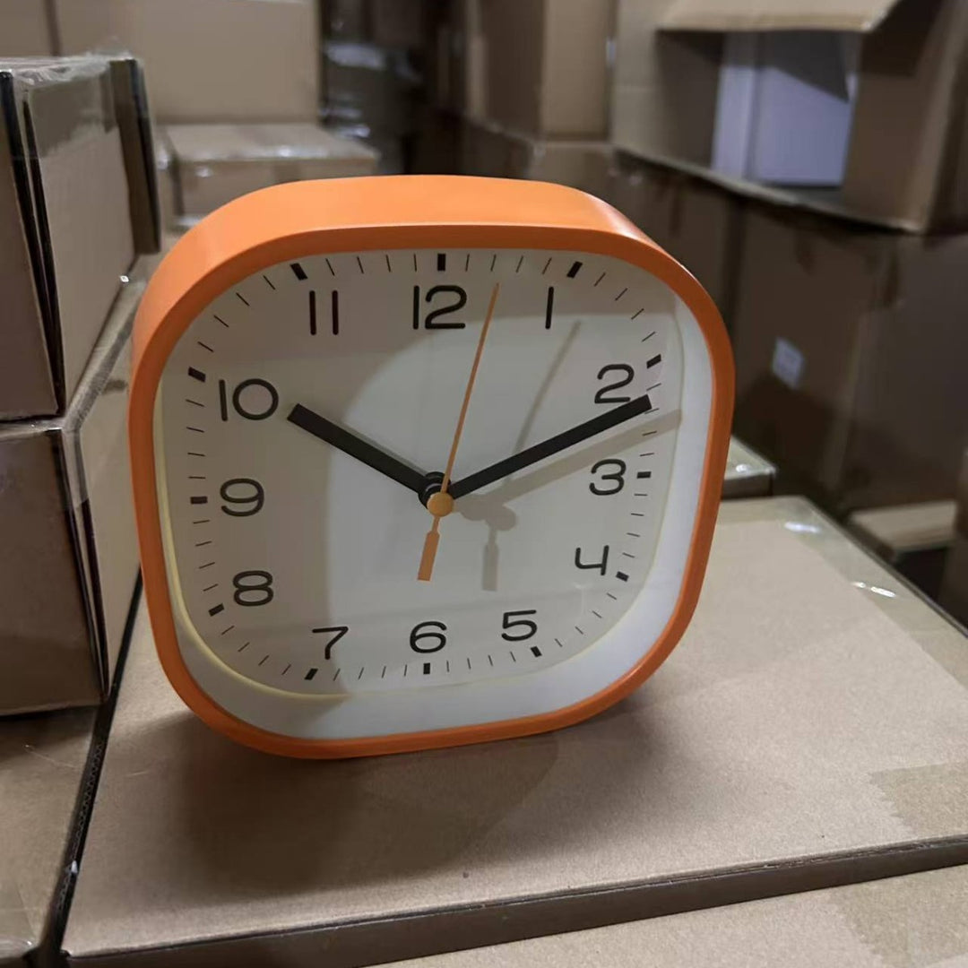 Table clock in modern and minimalist design Kalsten