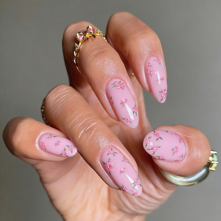 Acrylic nail set with elegant French tip and shimmering accents Kalsten