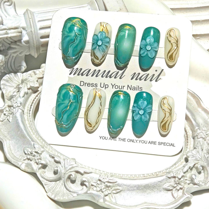 Decorative Floral Press-On Nail Art Set Kalsten
