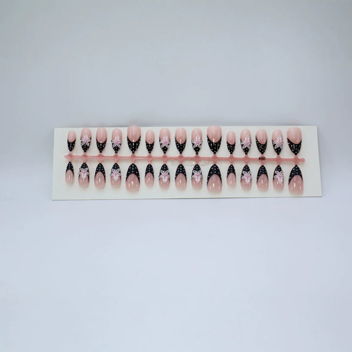 Artistic Press-On Nail Set with Floral Design Kalsten