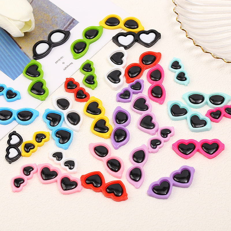 Decorative Heart-Shaped Sunglasses Clips Kalsten