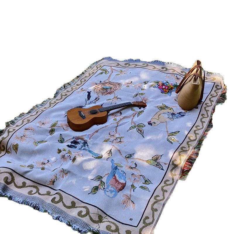 Artistic Floral Patterned Tapestry Throw Blanket