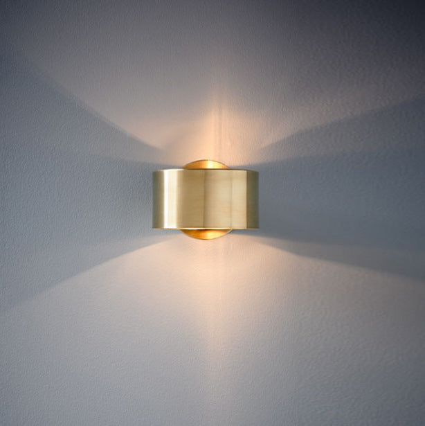 Elegant Modern Wall Sconce