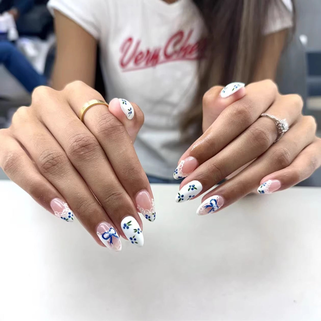 Artistic Floral-Themed Press-On Nails Kalsten