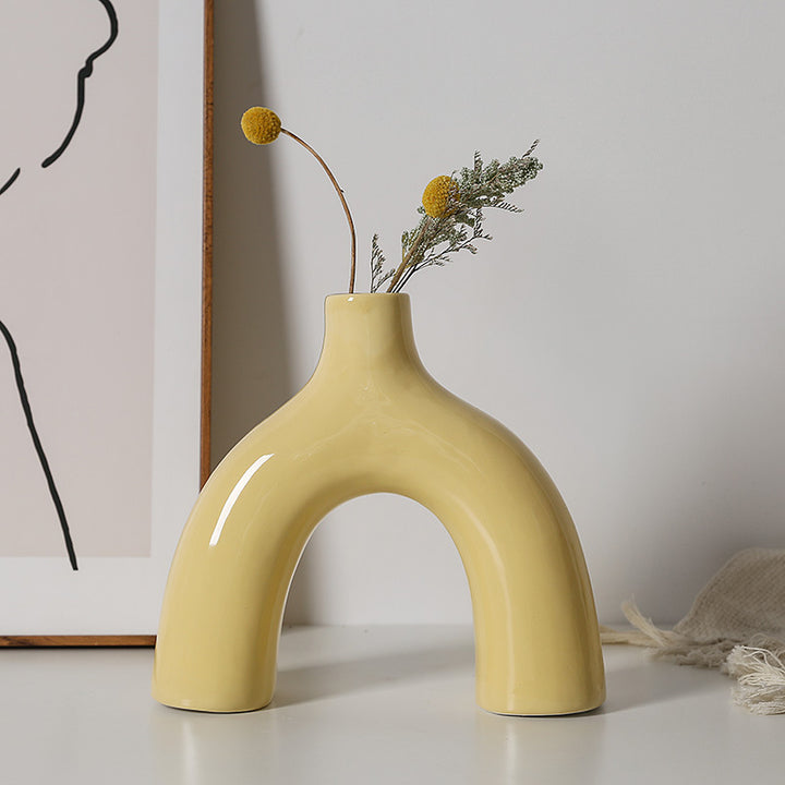 Stylish and creative ceramic vase Kalsten