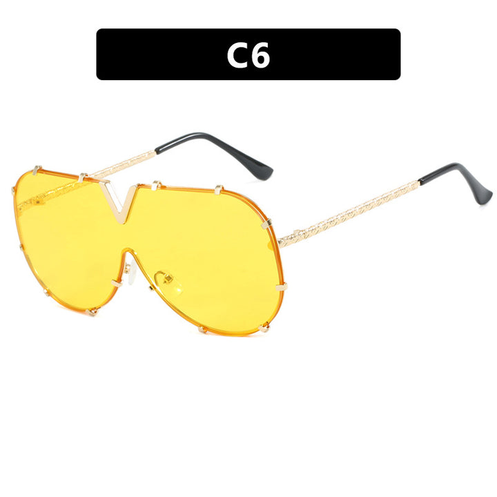 Women oversized goggles in futuristic design Kalsten