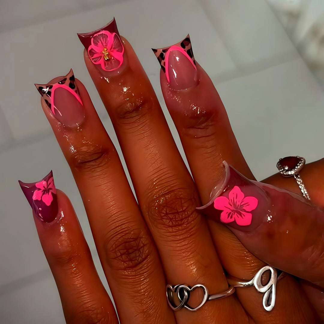 Floral Cat-Ear Design Press-On Nails Kalsten