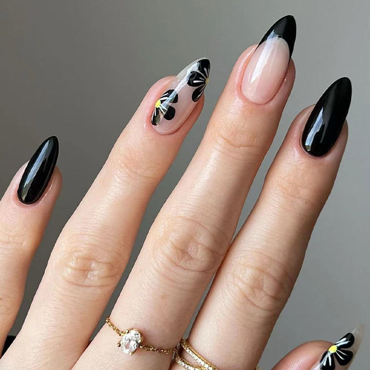 Elegant nail tips with floral accents Kalsten