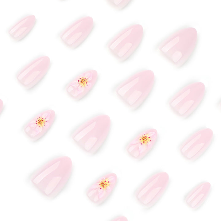 Artful Nail Extensions with Delicate Flower Designs Kalsten