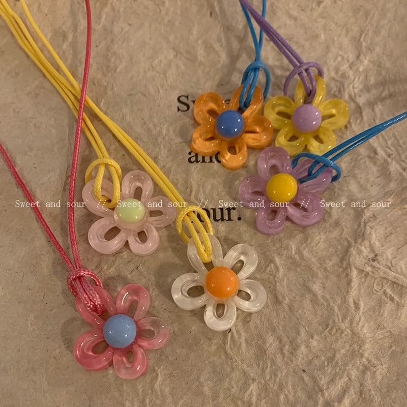Floral Pendant Necklace Kalsten