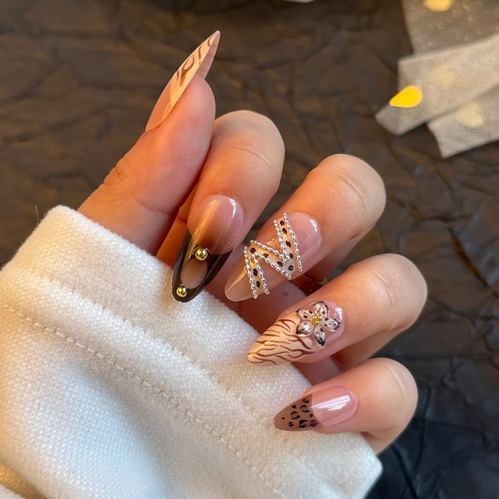 Artistic Press-On Nail Collection Kalsten