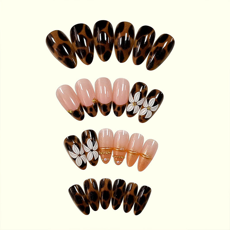 Artistic Nail Tips with Animal Designs Kalsten