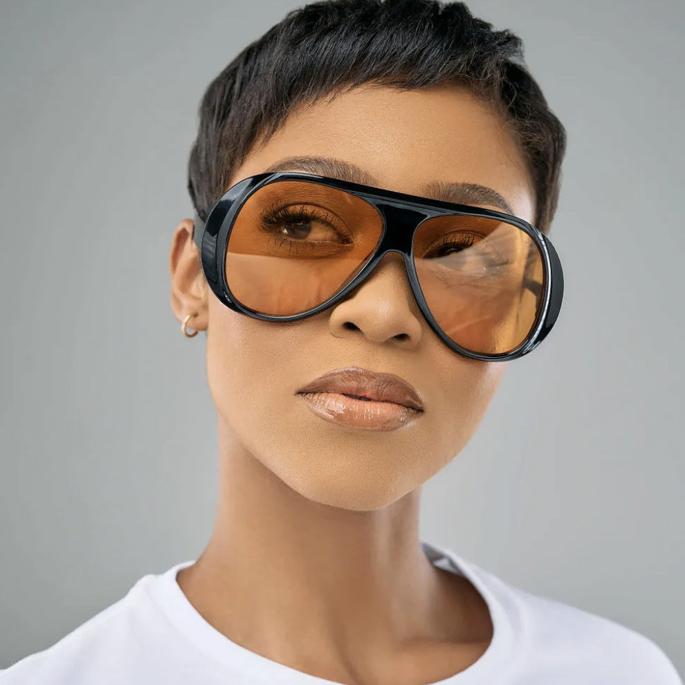 Women's sporty sunglasses in a futuristic design Kalsten