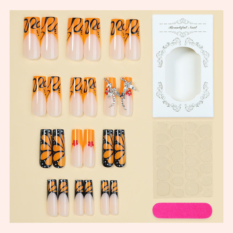 Creative nail set with shimmering floral and geometric designs Kalsten