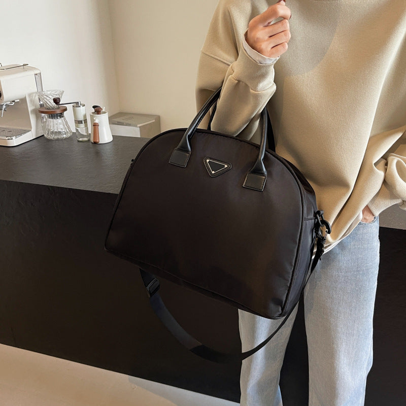 Elegant Structured Handbag Kalsten