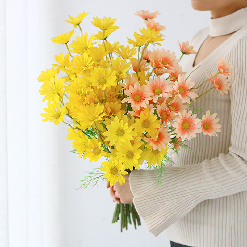 Lifelike Artificial Daisy Bouquet