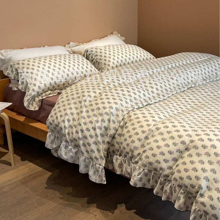 Cotton percale bedding set with ruffle and fine millefleurs print
