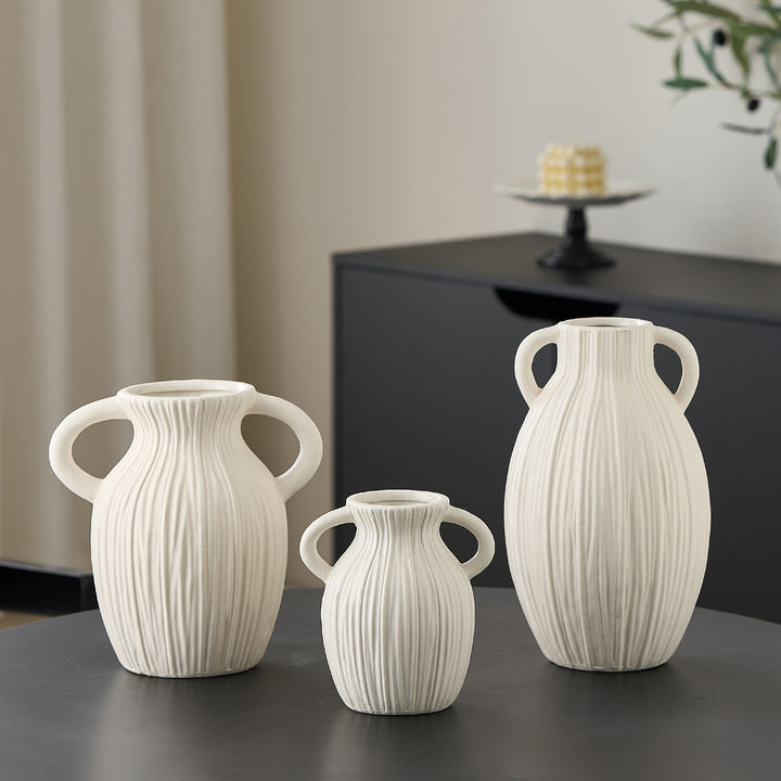 Decorative ceramic vase with artistic ribbed pattern Kalsten