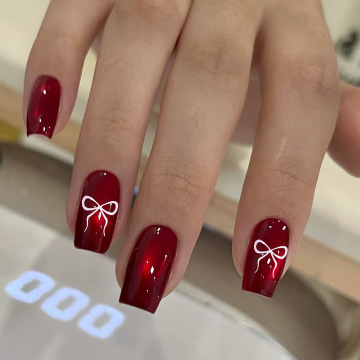 Glossy Bow-Accent Nail Art Set Kalsten