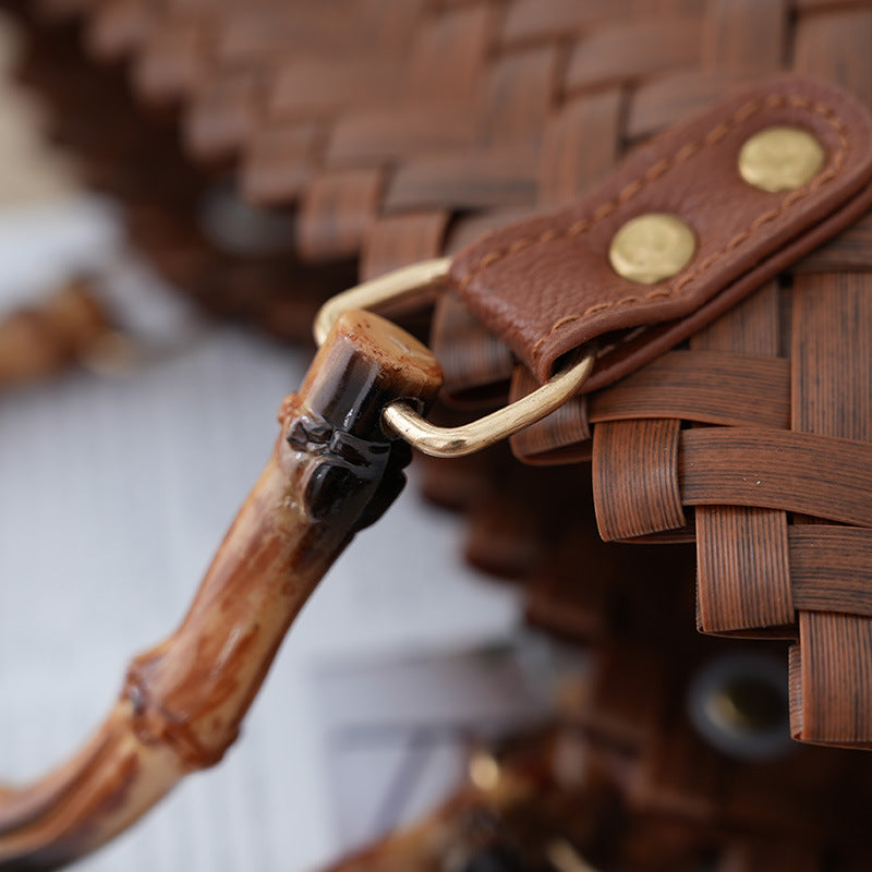 Handbag Made of Woven Bast Kalsten