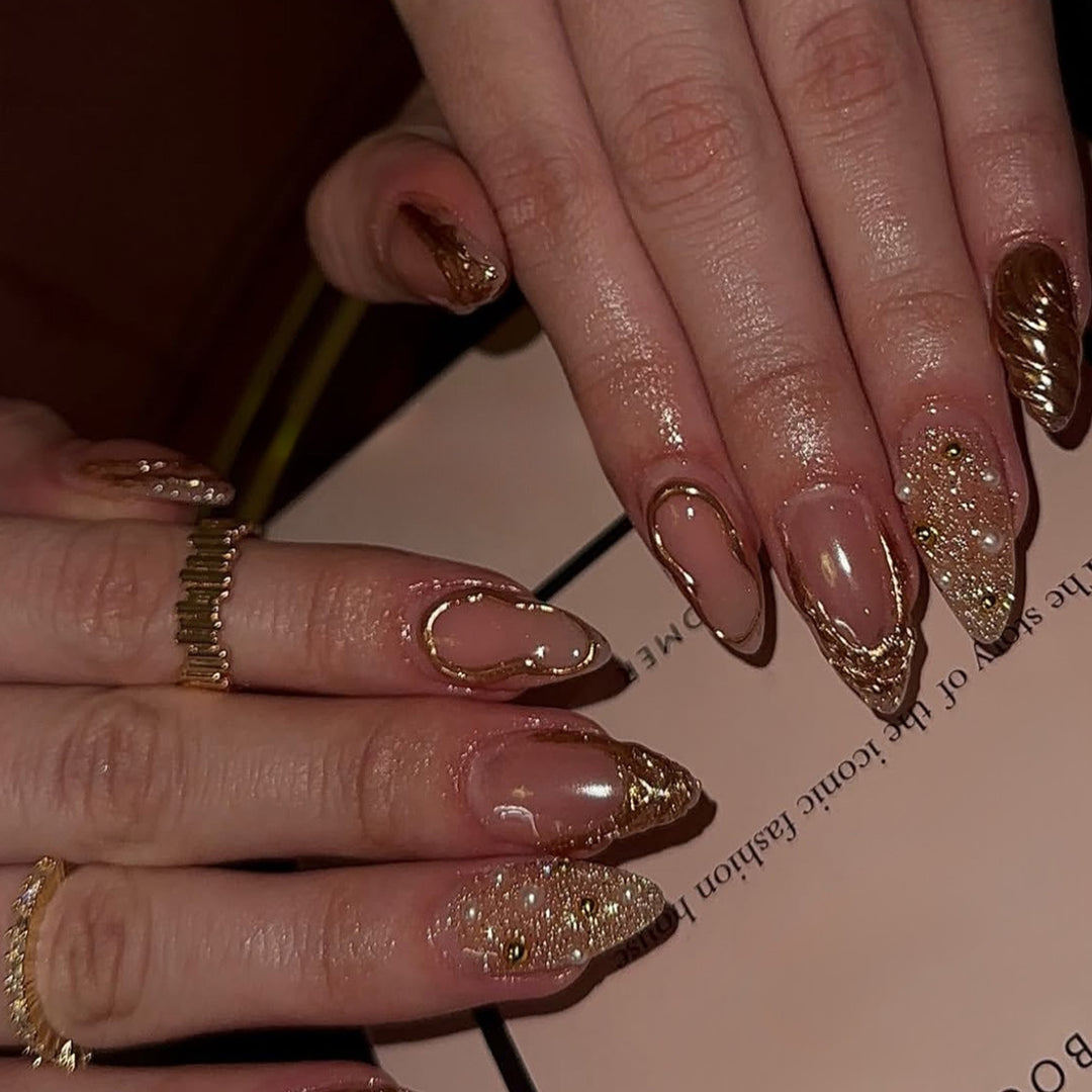 Elegant Gold-Decorated Press-On Nail Set Kalsten