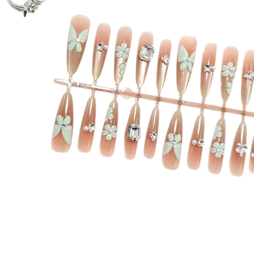 Artificial nails with elegant flower and crystal design Kalsten