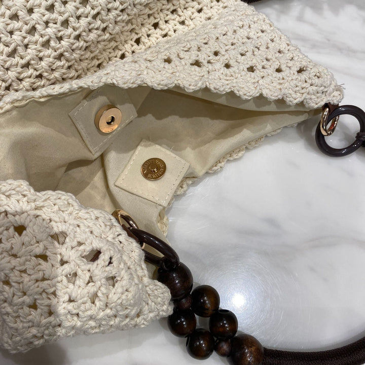 Hand-knotted bucket bag with wooden handles Kalsten