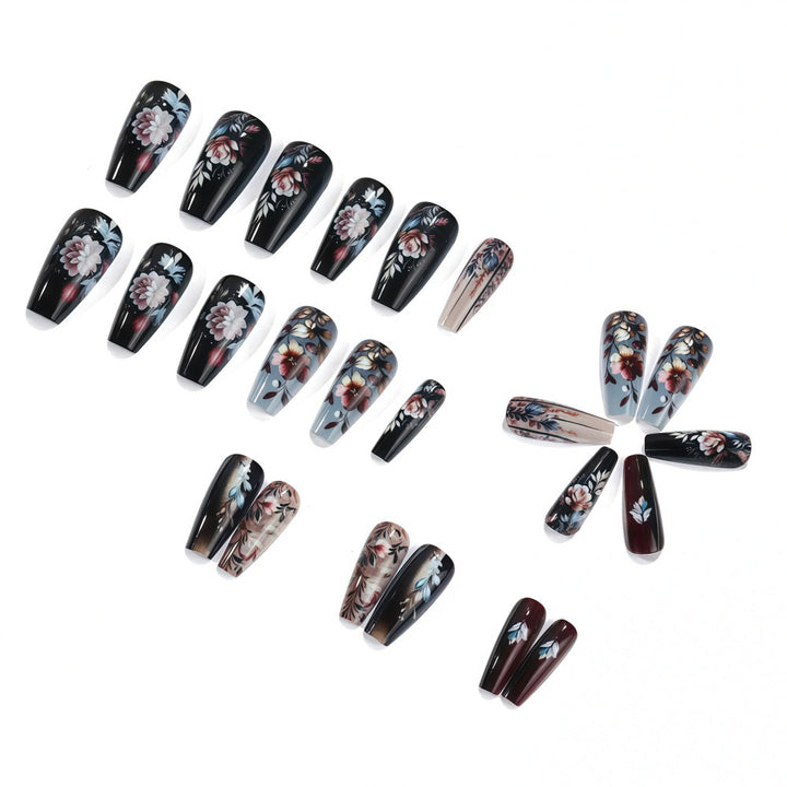 Artificial nails with floral design and luxurious finish Kalsten