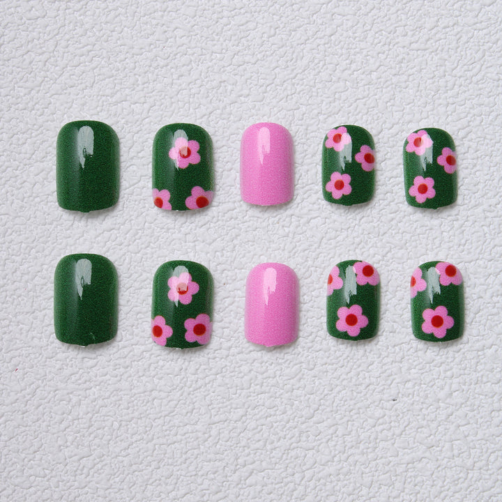 Playful Floral Press-On Nails Kalsten