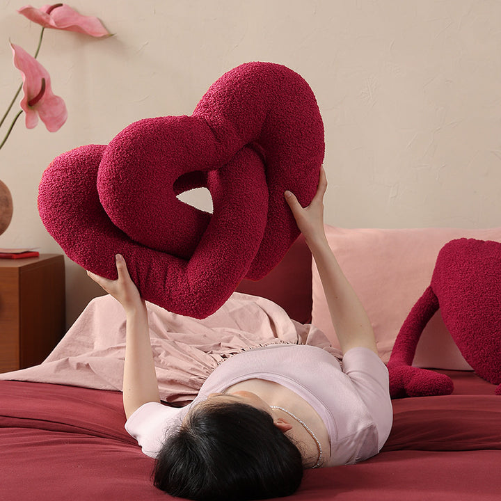 Double twisted heart cuddle pillow with bouclé plush cover Kalsten