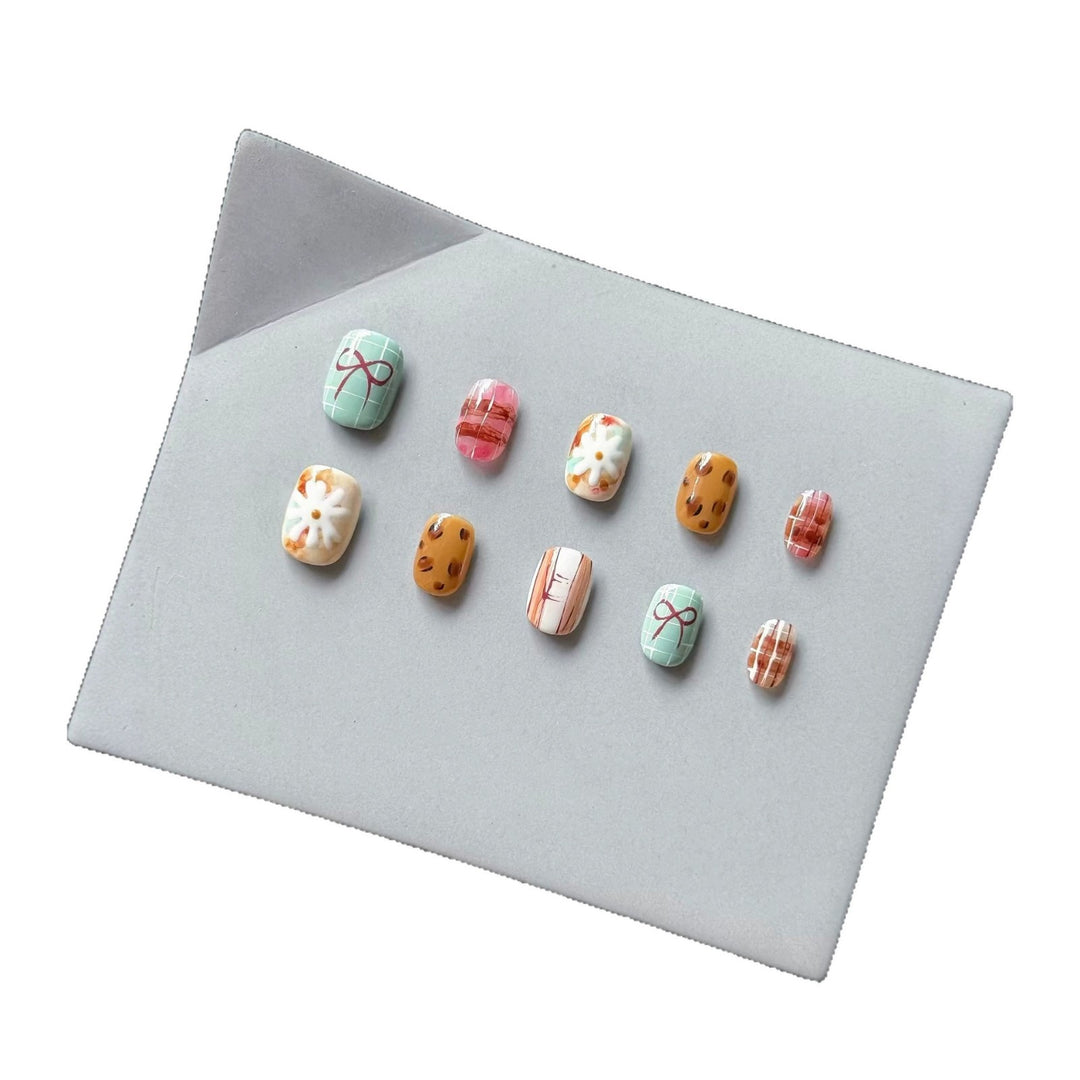 Artistic Nail Art Tips