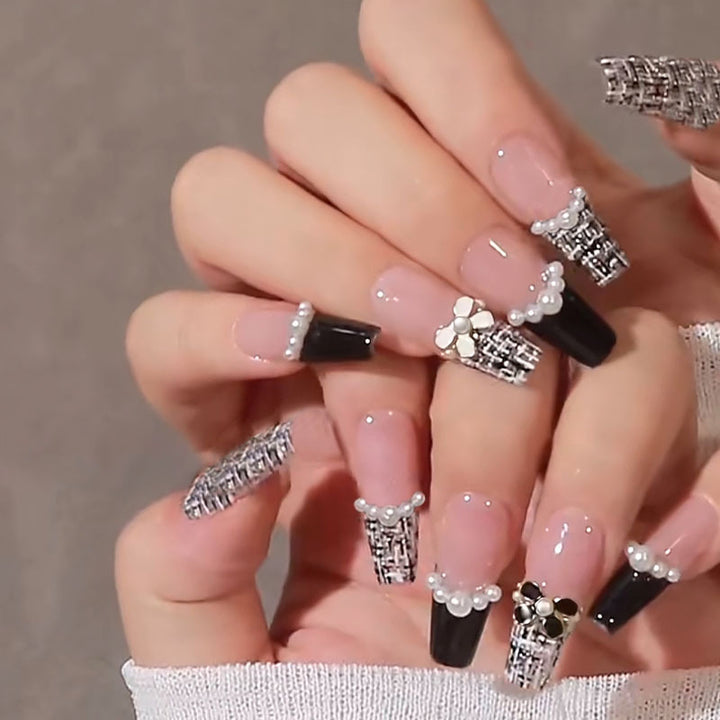 Artificial nail set with elegant pearl and flower motif Kalsten