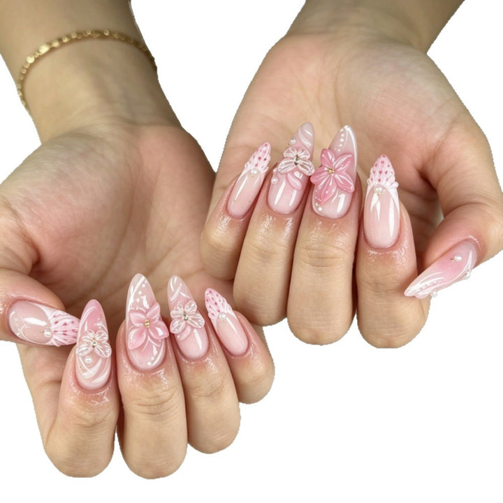 Artificial nails with romantic flower and butterfly accents Kalsten