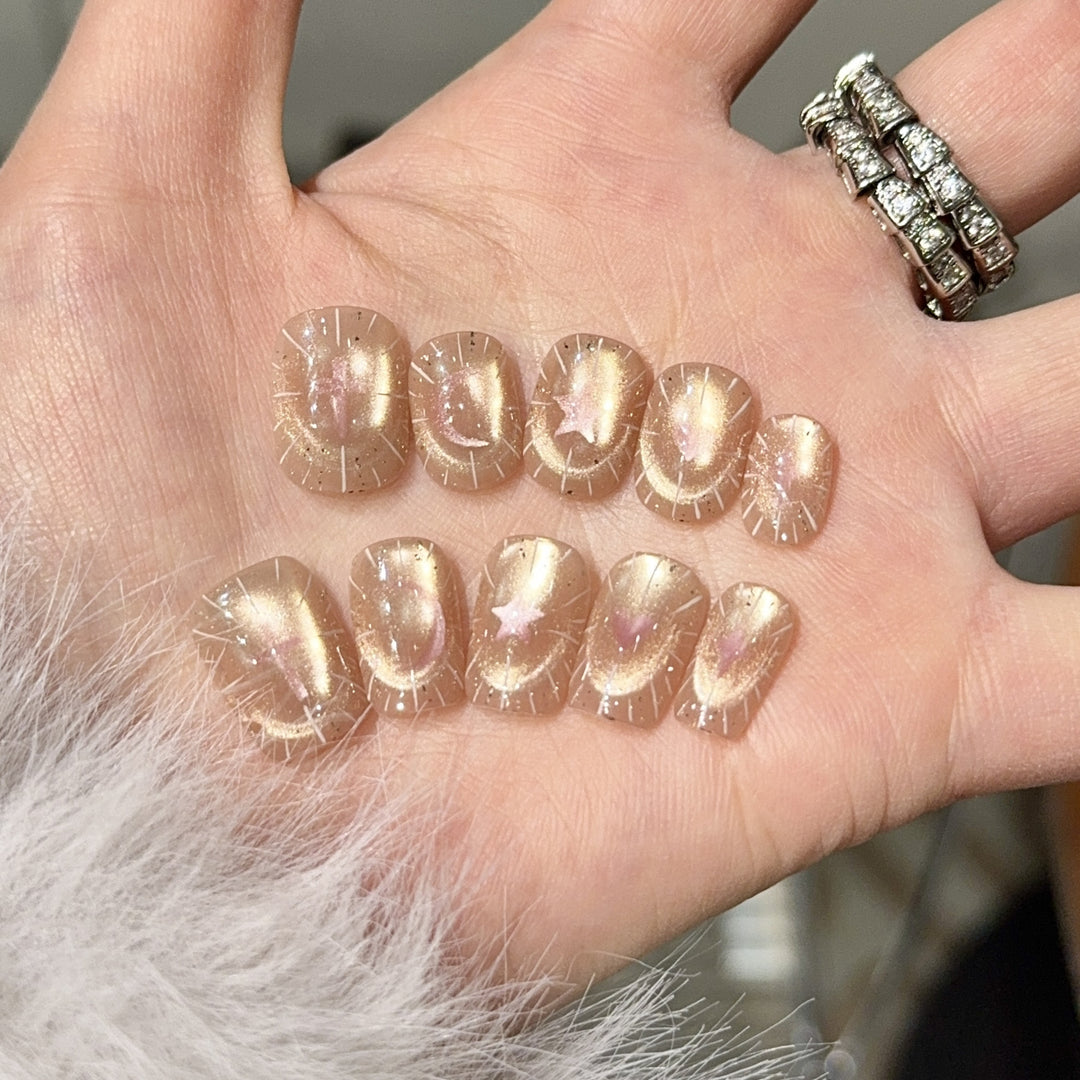 Shiny artificial nail tips with romantic shimmer Kalsten