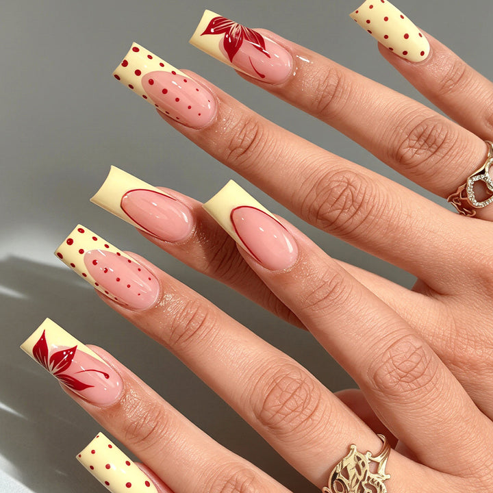 Artistic Press-On Nail Design Kalsten